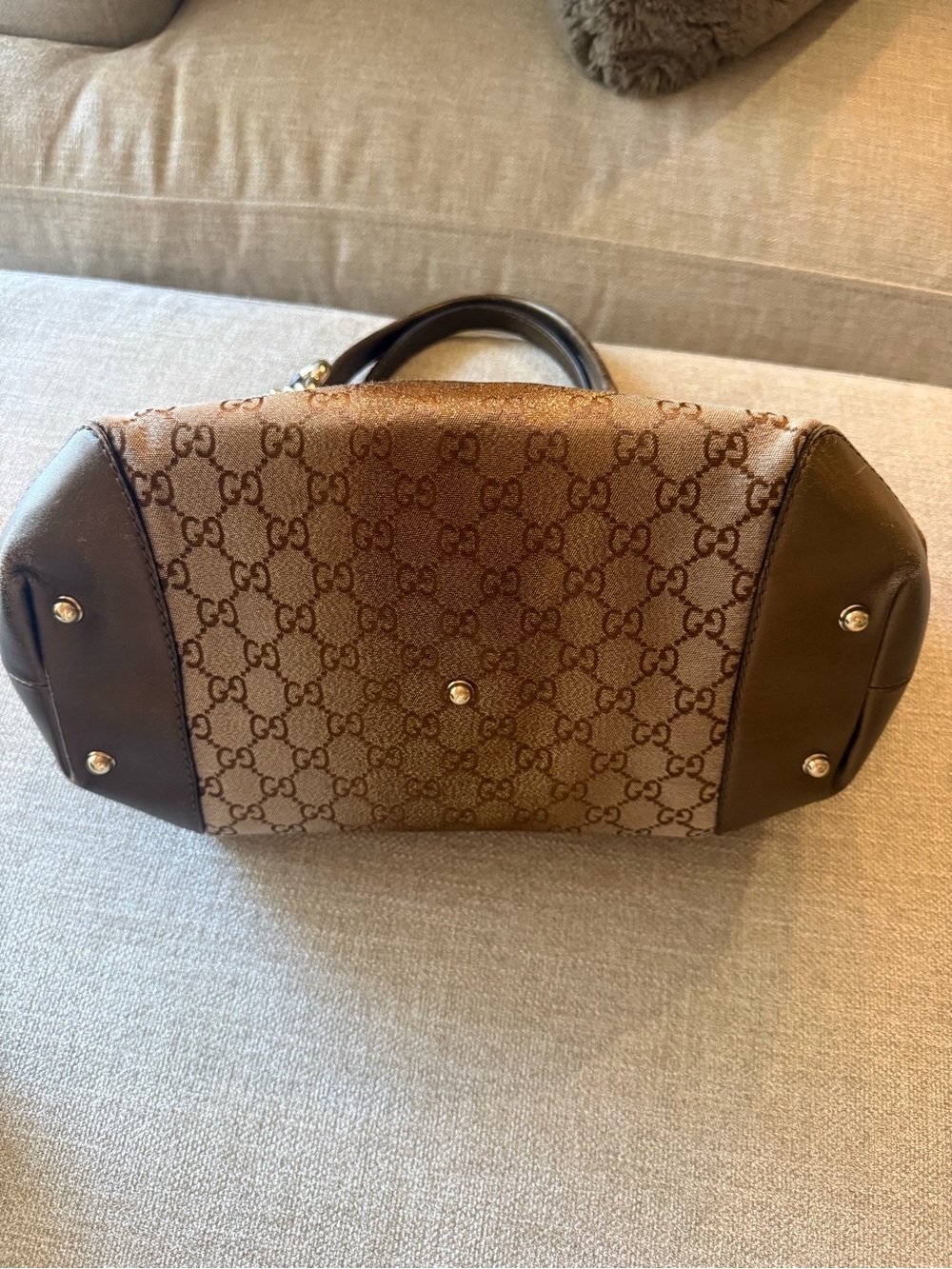 GUCCI Beige Metallic GG Canvas Heart-Bit Handbag - Picture 7 of 10